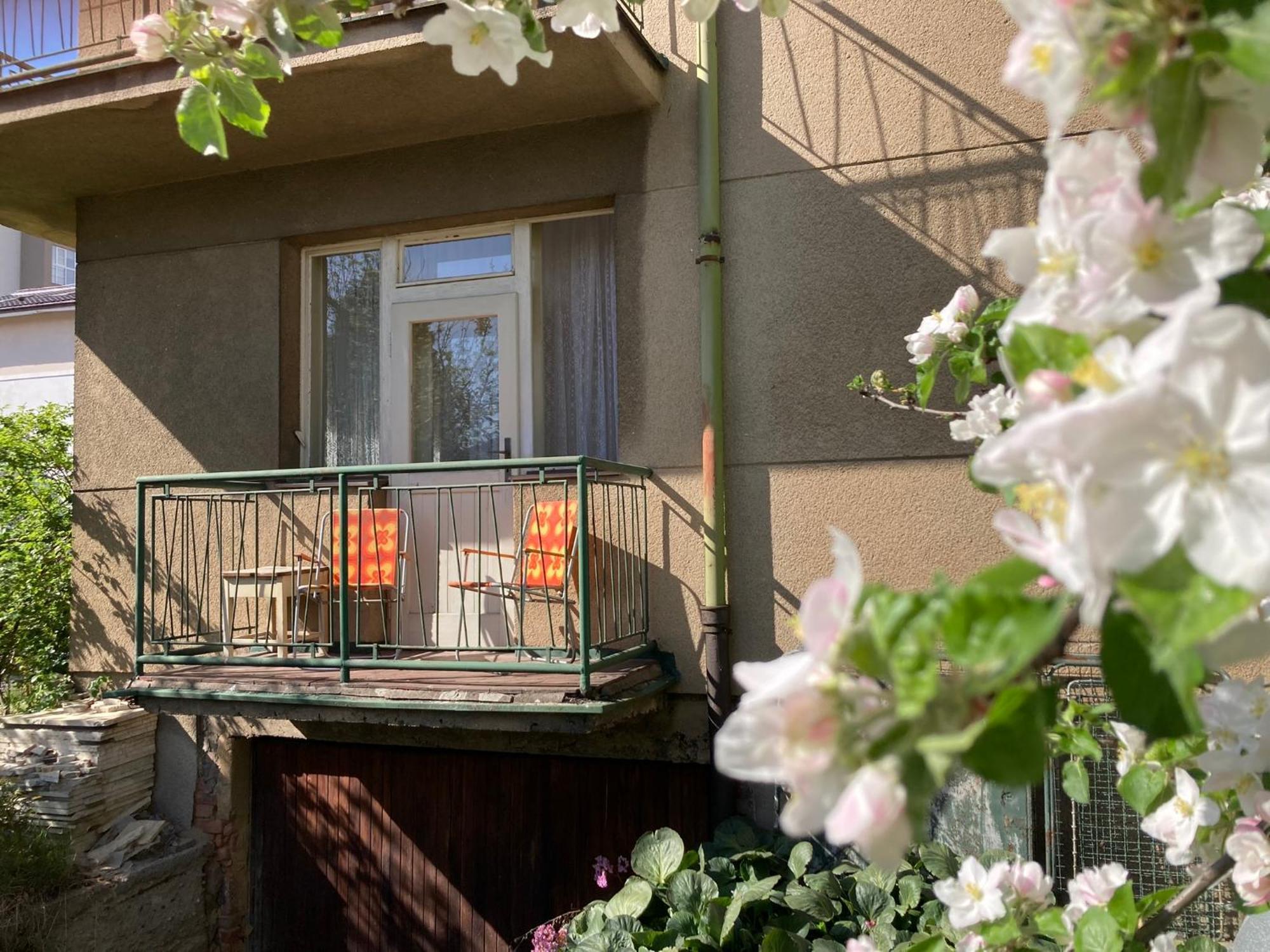 Podkrovní byt - Na Slovance Praga Exterior foto